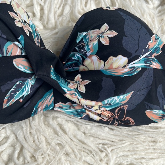 Venice Beach Bikini - Picture 6 of 8